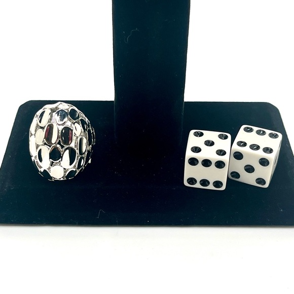 Lia Sophia Silver Tone Dome Ring Size 8 NWT Bold Statement - Picture 7 of 7